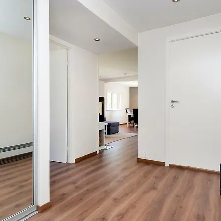 Lysgarden Pa Eventyrlige Skaret, Apartamento *